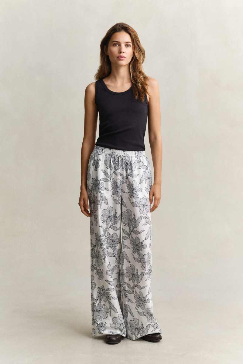 E-shop KALHOTY GANT FLORAL PRINT LINEN PULL ON PANTS EVENING BLUE