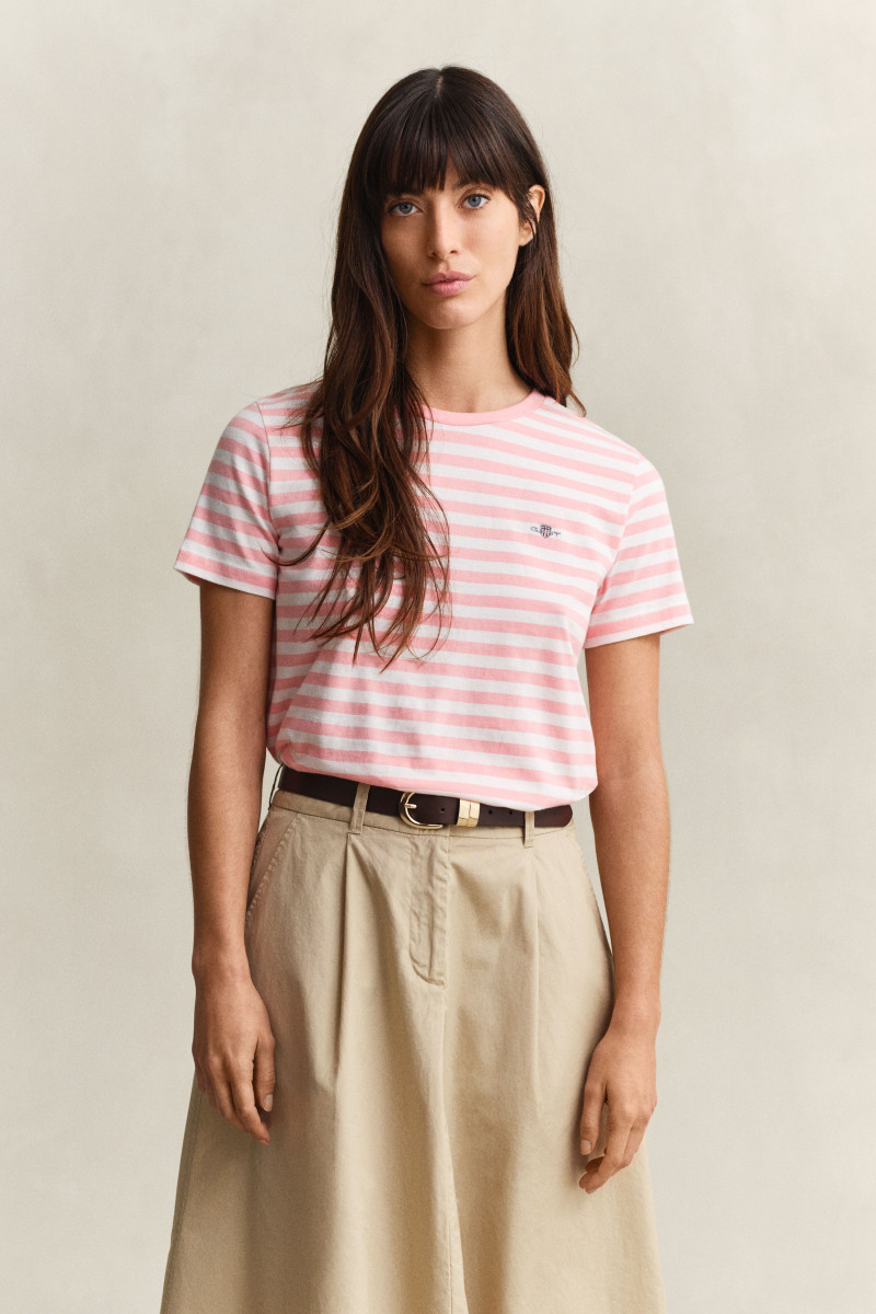 E-shop TRIČKO GANT REG STRIPED SHIELD SS T-SHIRT LILLY PINK