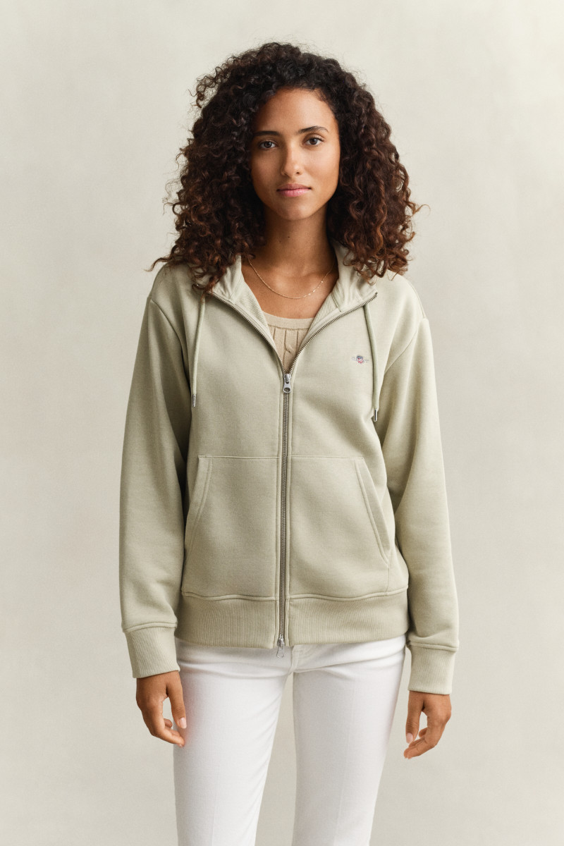 E-shop MIKINA GANT SHIELD ZIP HOODIE COUNTRY BEIGE