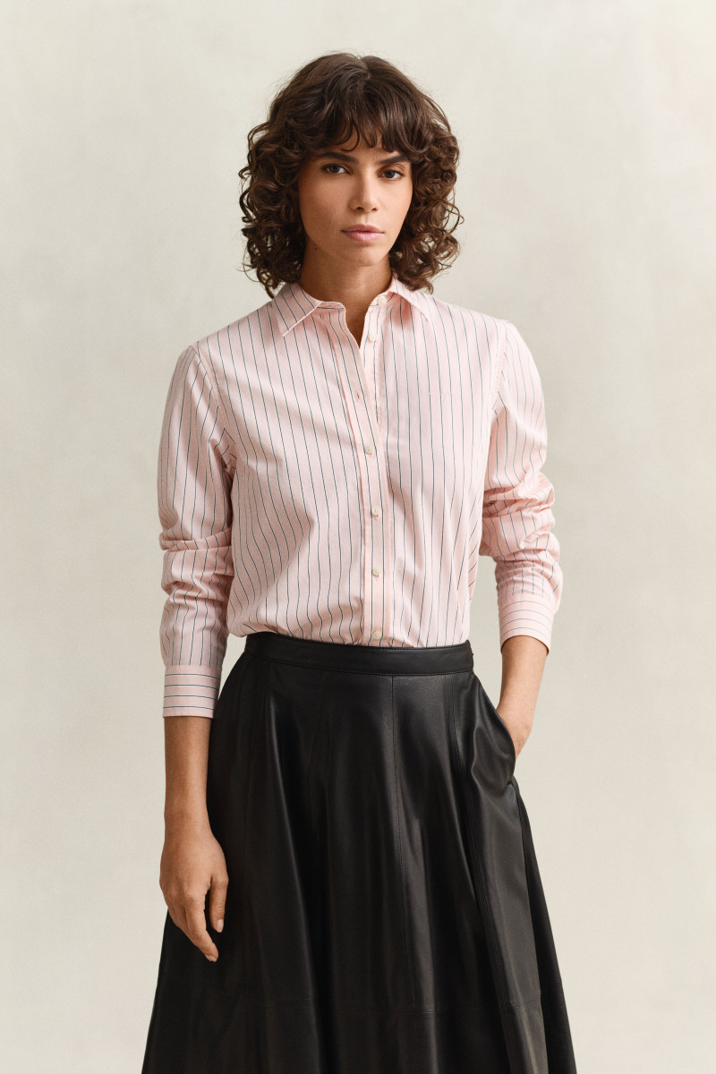 E-shop KOŠILE GANT REG CLASSIC POPLIN STRIPE SHIRT APRICOT PINK
