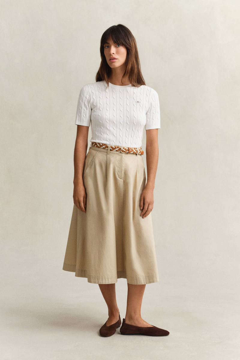 E-shop SUKNĚ GANT LIGHTWEIGHT PLEATED CHINO SKIRT OAT BEIGE
