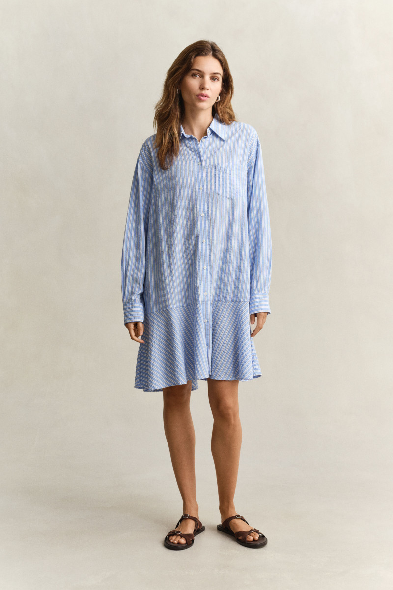 E-shop ŠATY GANT STRIPE SEERSUCKER SHIRT DRESS PALACE BLUE