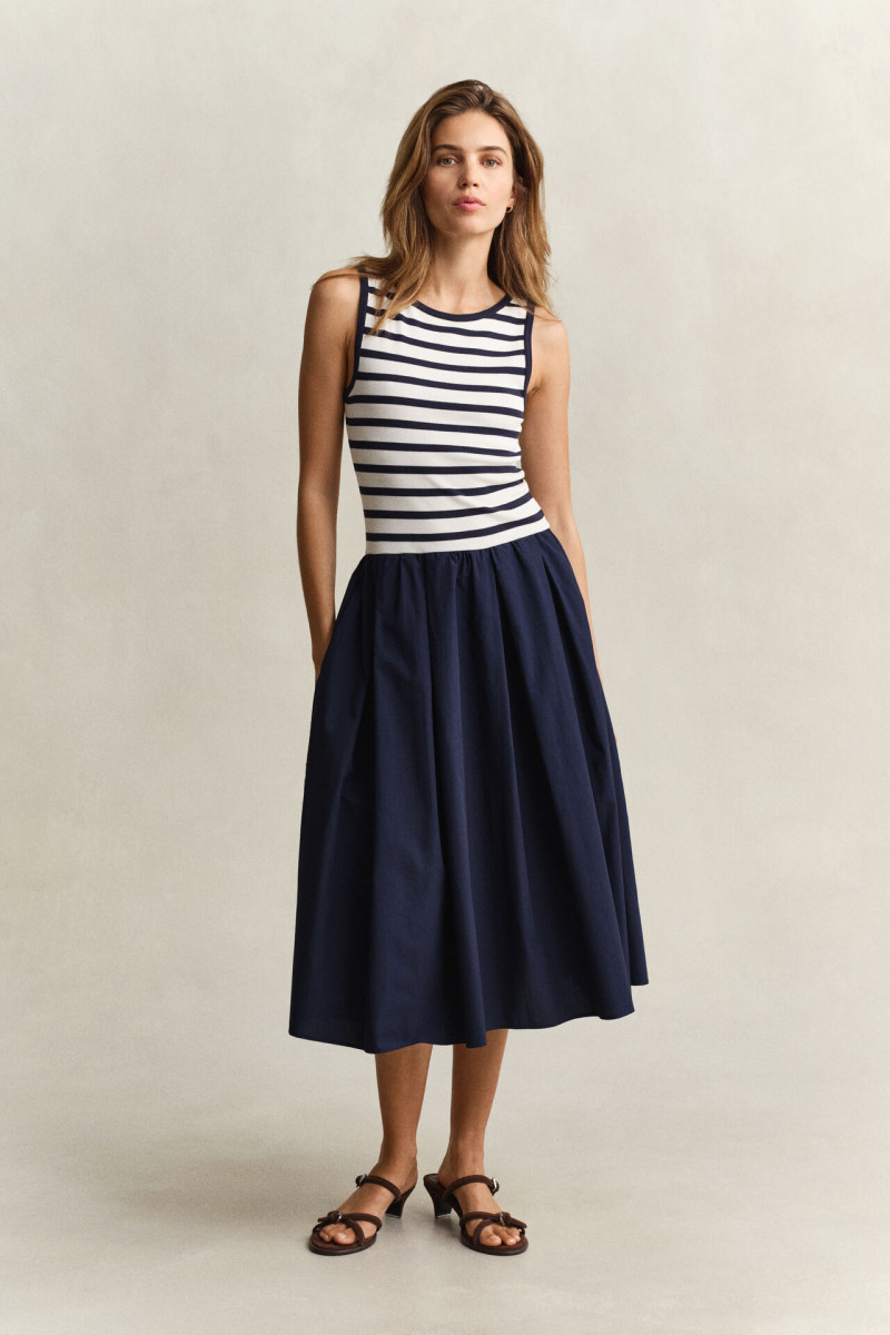 E-shop ŠATY GANT JERSEY WOVEN COMBO DRESS EVENING BLUE
