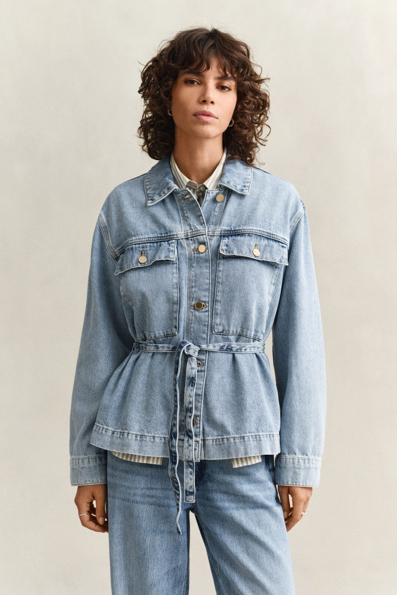 E-shop BUNDA GANT DENIM JACKET WITH TIE DETAIL LIGHT BLUE WORN IN