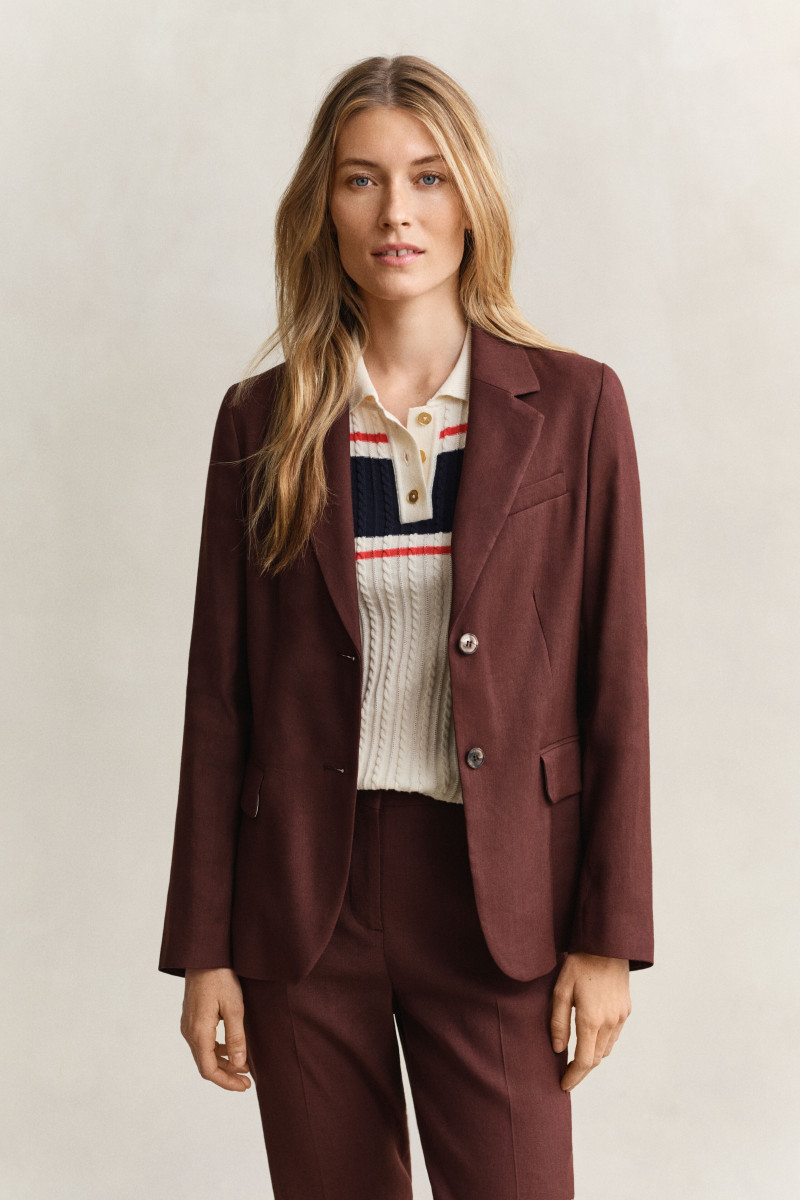 E-shop SAKO GANT SLIM LINEN STRETCH BLAZER FRESH SOIL