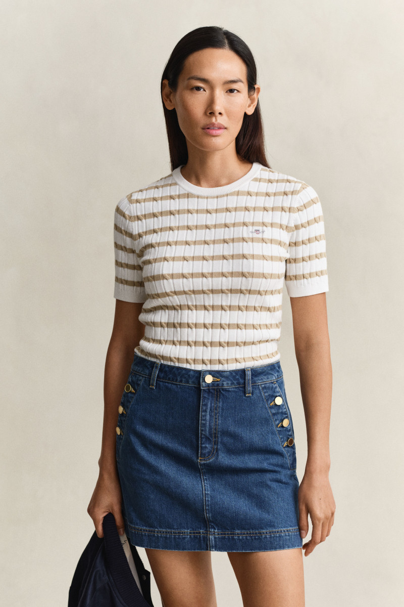 E-shop SVETR GANT STRETCH COTTON CABLE STRIPE SS OAT BEIGE