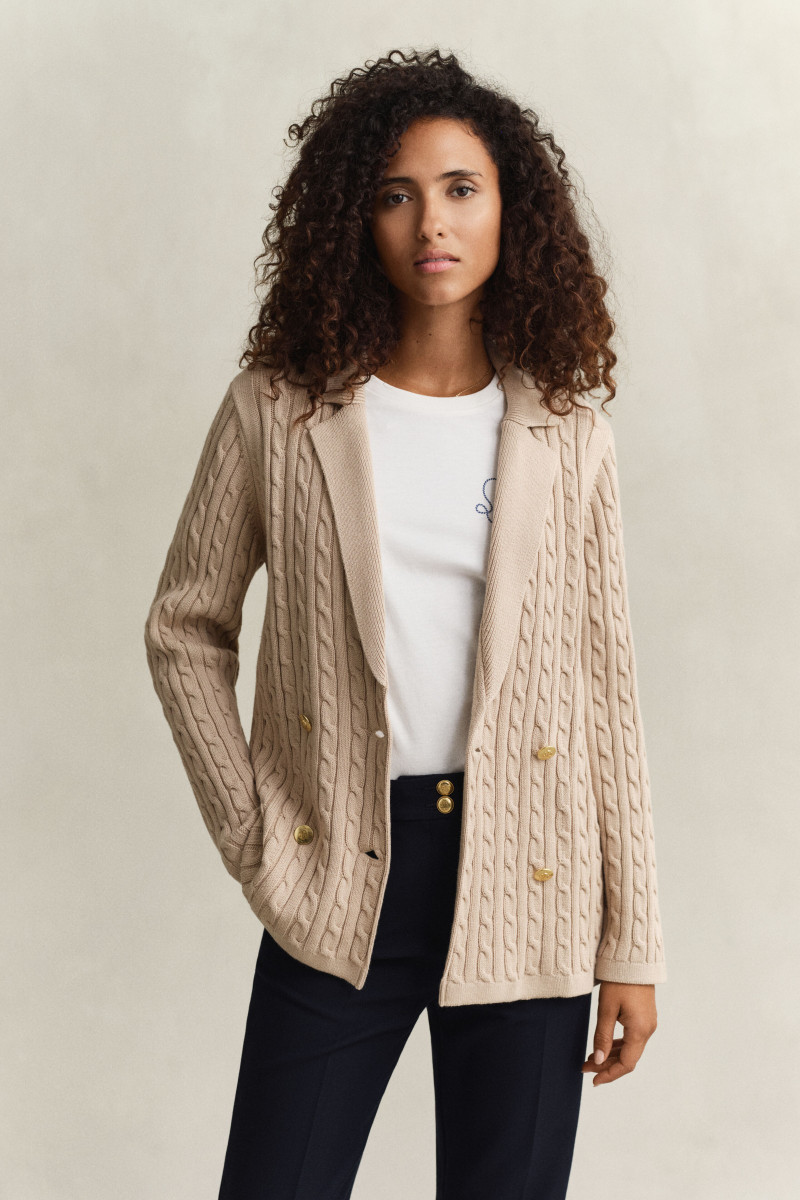 E-shop KARDIGÁN GANT CABLE KNIT CLUB BLAZER OAT BEIGE