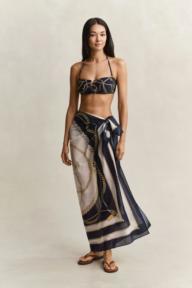 E-shop ŠÁTEK GANT CHAIN PRINT SARONG EVENING BLUE