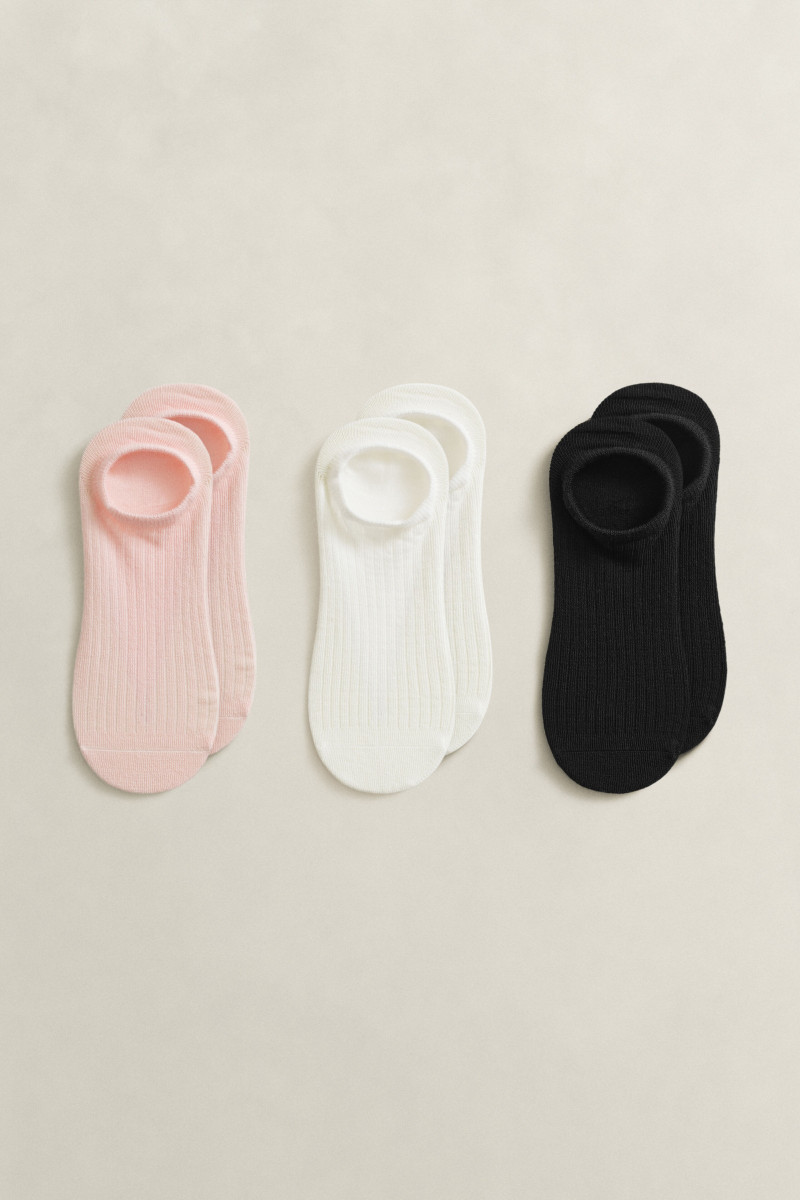 E-shop PONOŽKY GANT LYOCELL RIB LOW CUT SOCKS 3-PACK APRICOT PINK