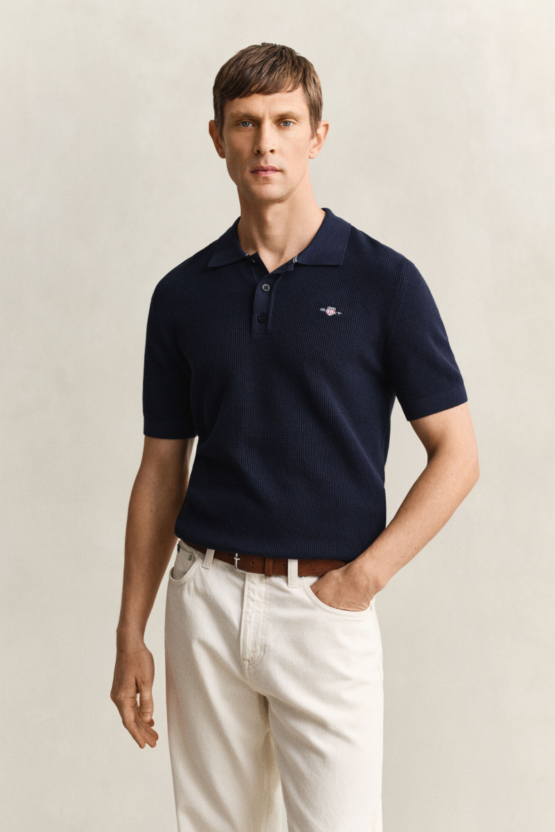 E-shop SVETR GANT MICRO TEXTURED COTTON SS POLO EVENING BLUE