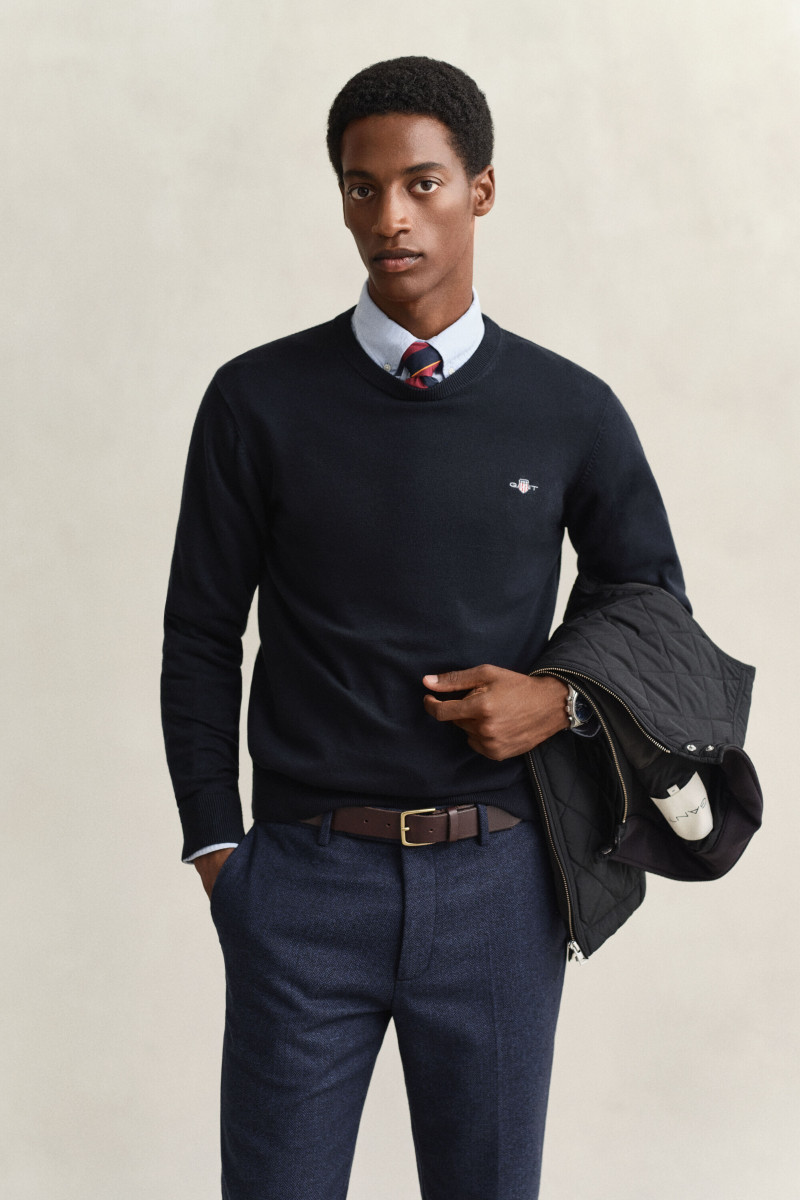 E-shop SVETR GANT CLASSIC COTTON C-NECK EVENING BLUE