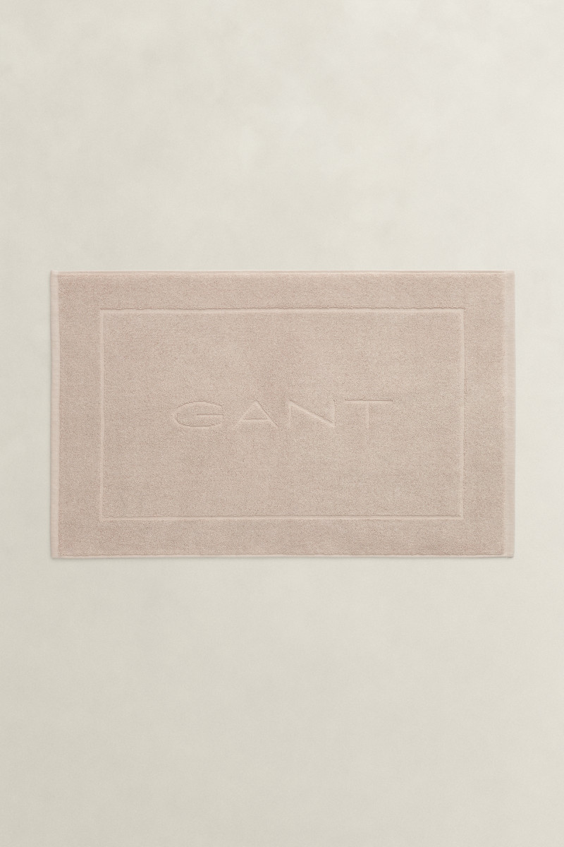 E-shop KOUPELNOVÁ PŘEDLOŽKA GANT BATH MAT 50X80 SILVER SAND
