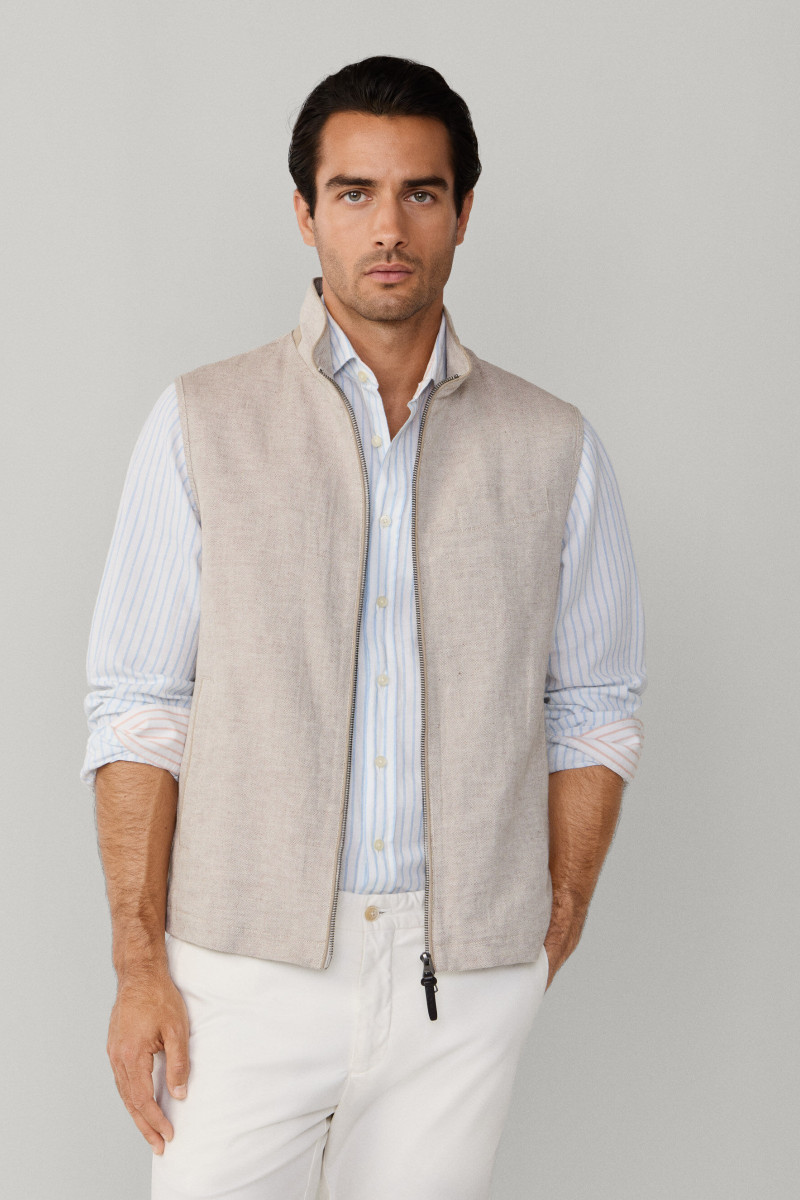 Vesta Hackett London Textured Gilet Stone Beige
