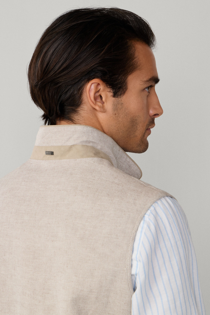 Vesta Hackett London Textured Gilet Stone Beige