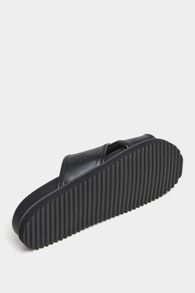 Šľapky Hackett London Mikonos Crossover Black