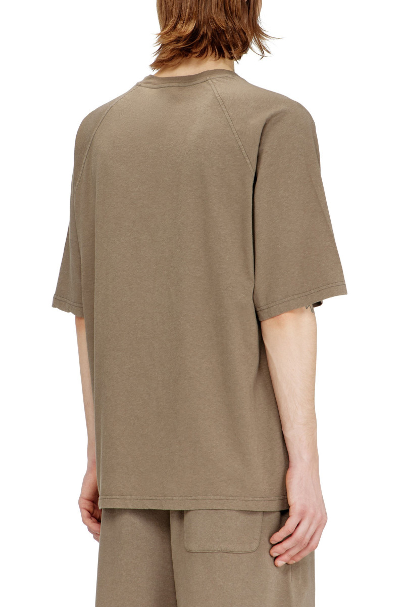 Tričko Diesel T-Jussi-A T-Shirt Brown