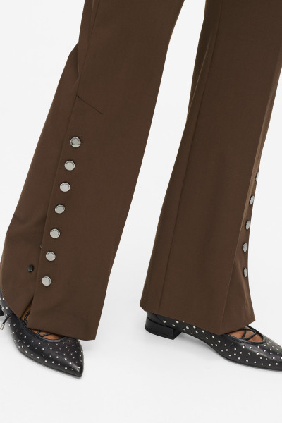 NOHAVICE KARL LAGERFELD SNAP DETAIL FASHION PANTS - Fotografia č. 4