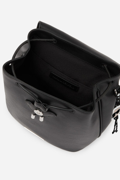 BATOH KARL LAGERFELD IKON SMOOTH SM FLAP BACKPACK - Fotografie č. 3