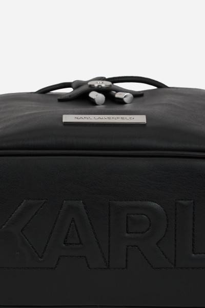 BATOH KARL LAGERFELD IKON SMOOTH SM FLAP BACKPACK - Fotografie č. 4