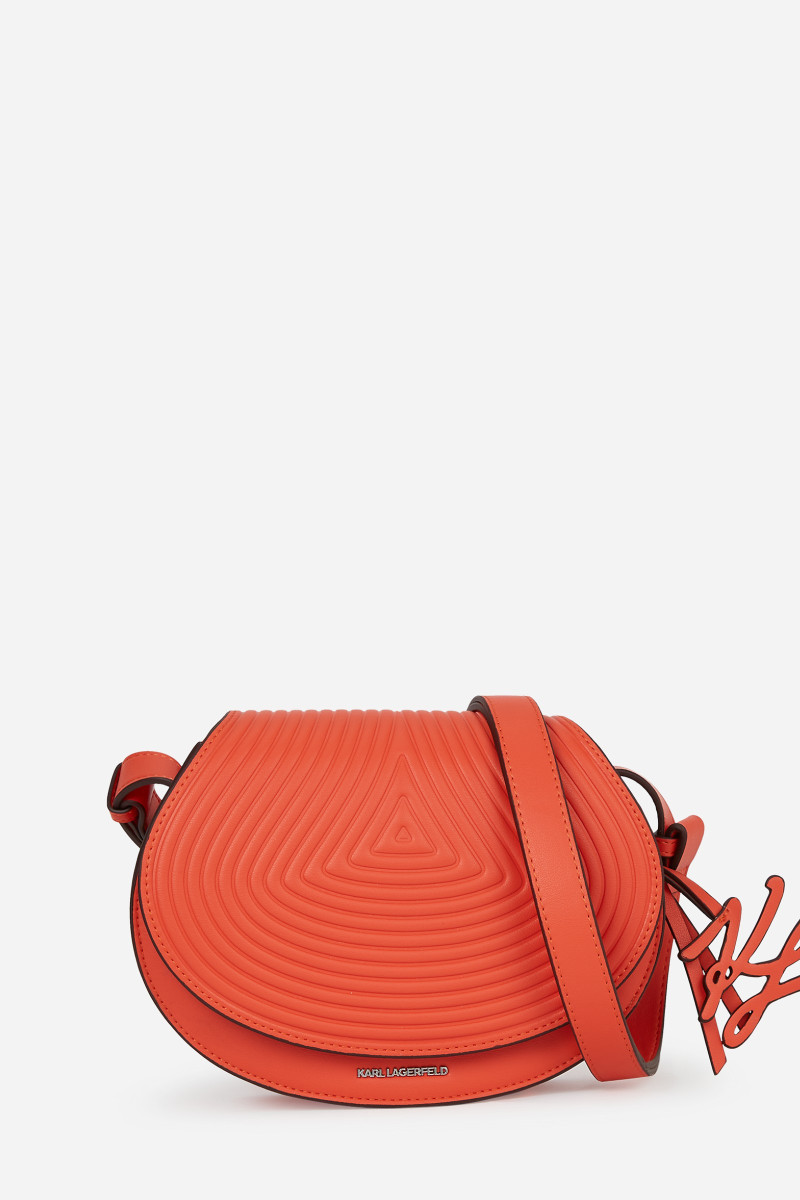 Levně Crossbody karl lagerfeld k/wellen saddle bag grapefruit