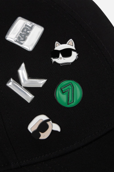 ŠILTOVKA KARL LAGERFELD IKON MULTI PIN CAP - Fotografia č. 3