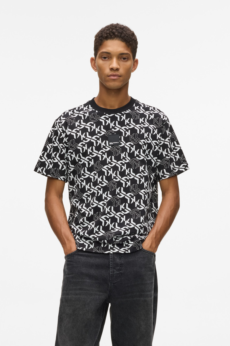 Póló Karl Lagerfeld Jeans Klj Reg Ss Monogram Aop Tee Outline Monogram Aop Black