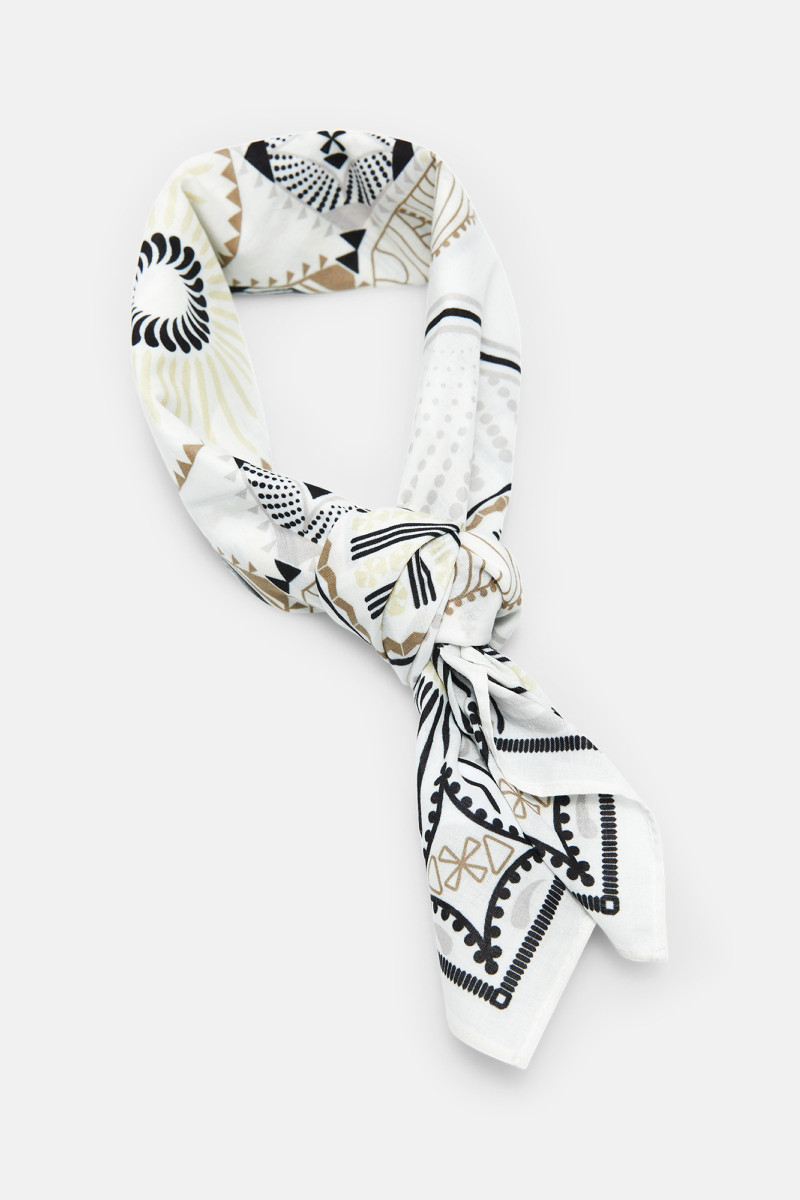 Šatka Peak Performance Artwork Bandana-329 Stripe Stripe
