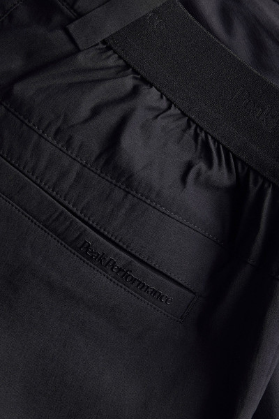 ŠORTKY PEAK PERFORMANCE PLAYER SHORTS MEN - Fotografie č. 6