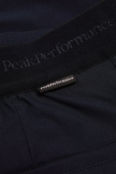 ŠORTKY PEAK PERFORMANCE PLAYER SHORTS WOMEN - Fotografie č. 4