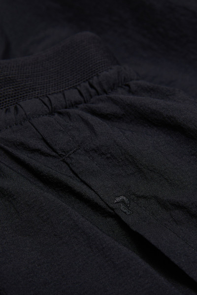 RÖVIDNADRÁG PEAK PERFORMANCE W DISCOVER 2-IN-1 SHORTS - Kép 4