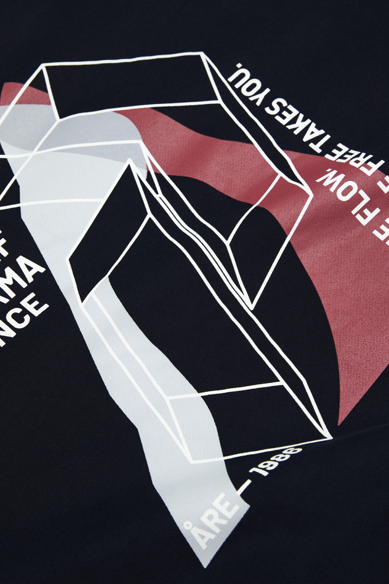 Mikina Peak Performance W Terry Graphic Crew Black