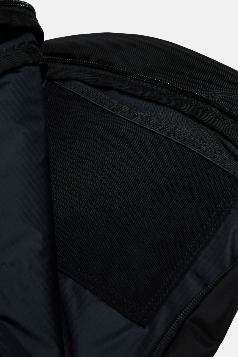 Crossbody Peak Performance Outdoor Crossbody Bag-Pine Mystique Black