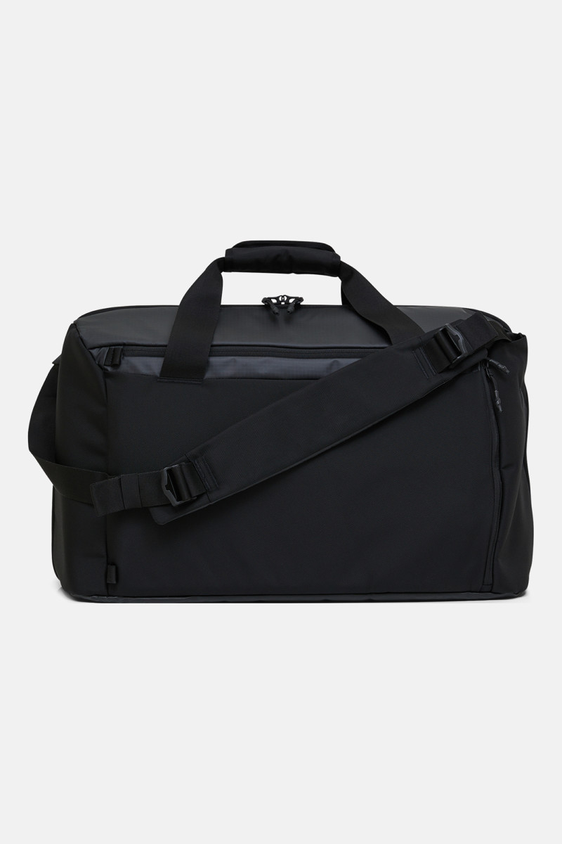Športová Taška Peak Performance Vertical Duffle 40L Black