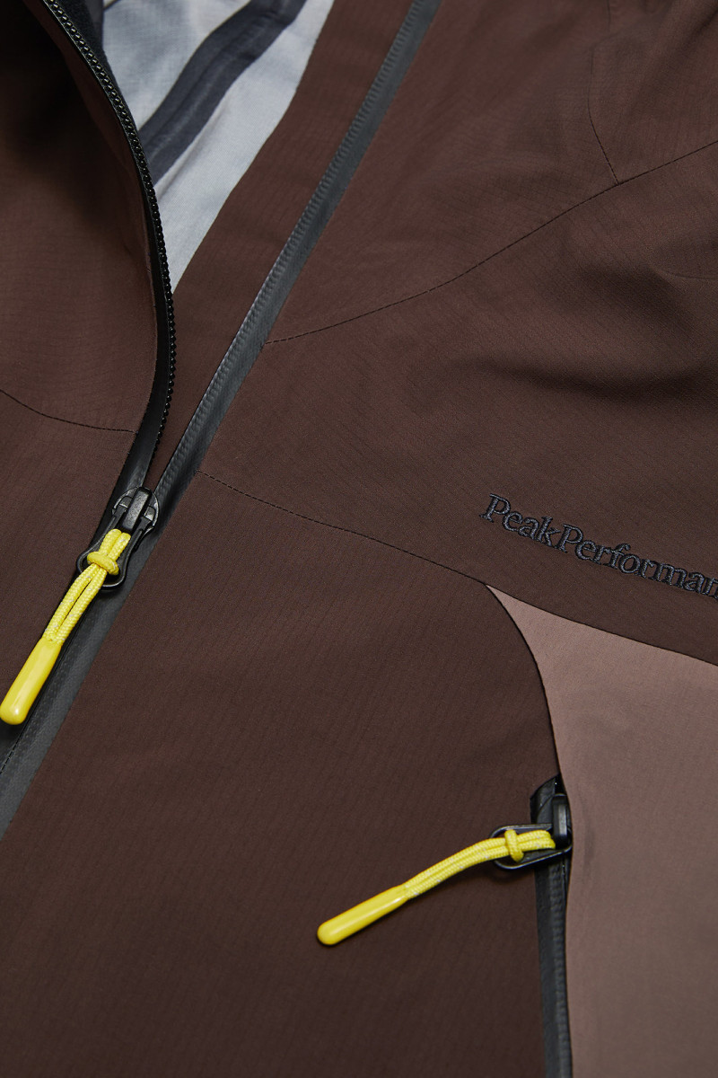 Bunda Peak Performance W Ridge Ace Hipe® Ace 3L Shell Jacket Cliff Edge/Major Brown