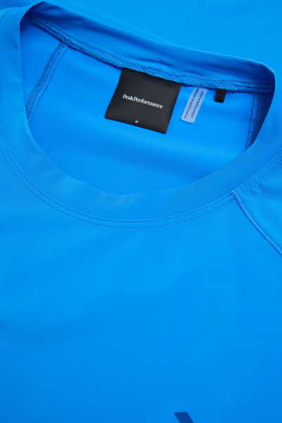PÓLÓ PEAK PERFORMANCE M REPEL UPF LS TEE - Kép 4