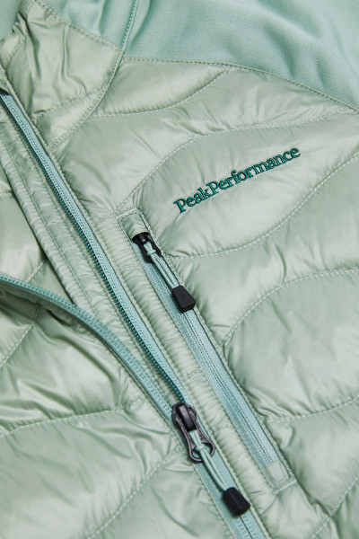 BUNDA PEAK PERFORMANCE HELIUM HYBRID DOWN JACKET WOMEN - Fotografia č. 4