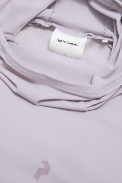 PÓLÓ PEAK PERFORMANCE W REPEL UPF HOODED LS TEE - Kép 4