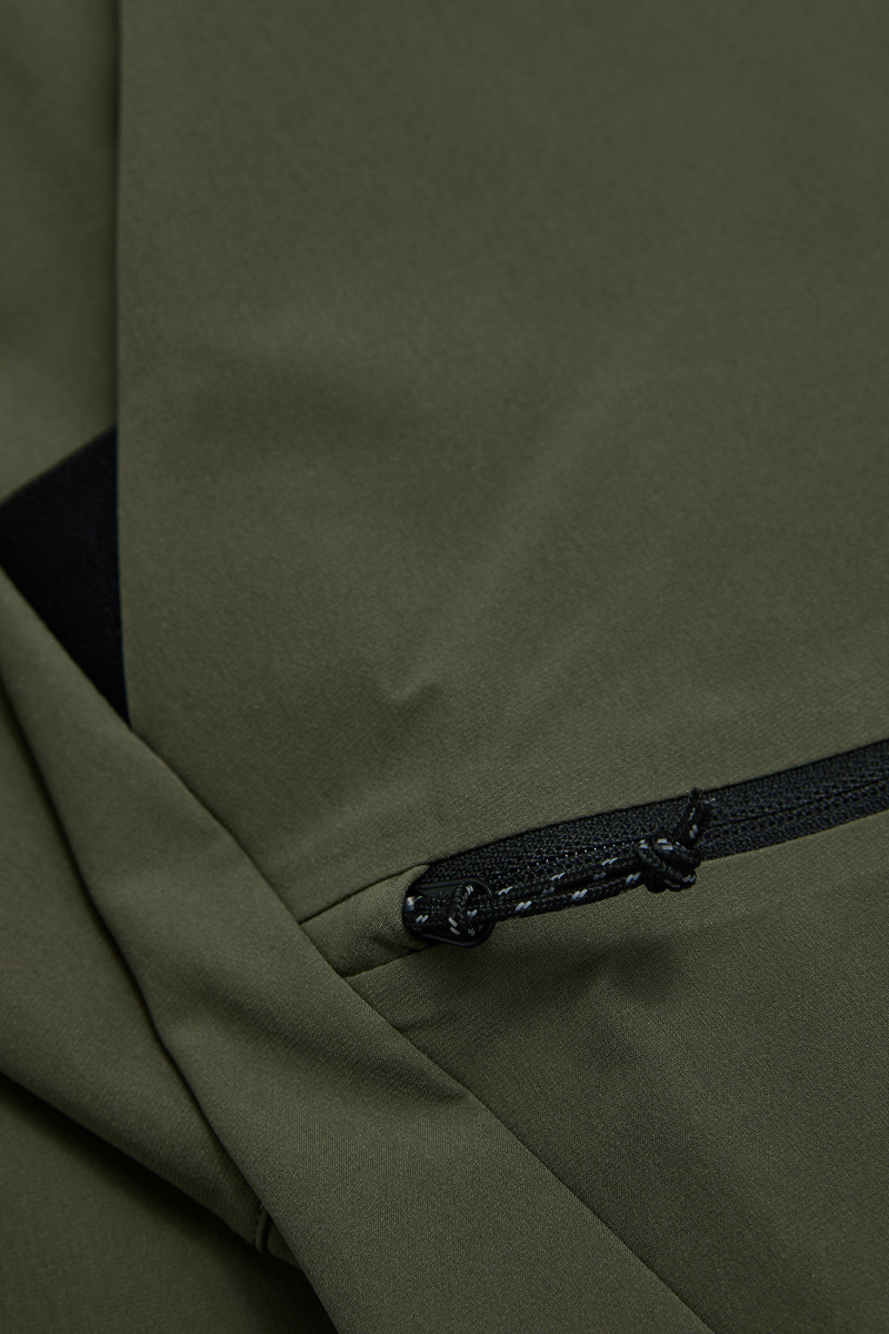 Nohavice Peak Performance M Scale Softshell Pants Pine Needle
