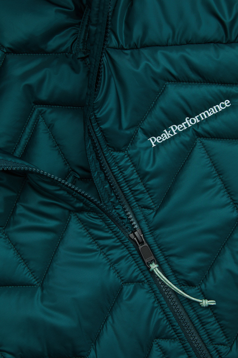 Bunda Peak Performance Elevate Insulated Hood Jacket Men Ponderosa Pine/Sand Fog