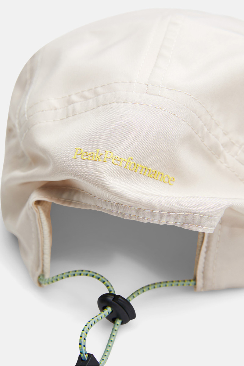 Šiltovka Peak Performance Lightweight Cap-Canary Lime Sand Fog