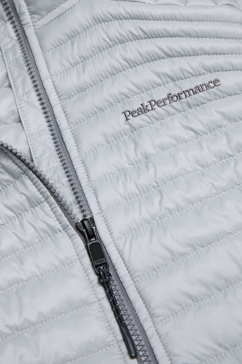 Bunda Peak Performance W Monolight Liner Hood Summit Smoke/Wild Rouge