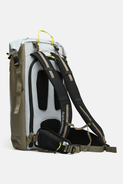 BATOH PEAK PERFORMANCE HIKE BACKPACK - Fotografie č. 2