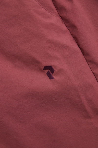 RÖVIDNADRÁG PEAK PERFORMANCE ICONIQ SHORTS WOMEN - Kép 4