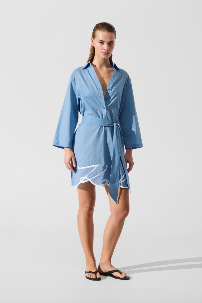 Plážové Oblečenie Karl Lagerfeld Karl Dna Signature Beach Dress Silver Lake Blue