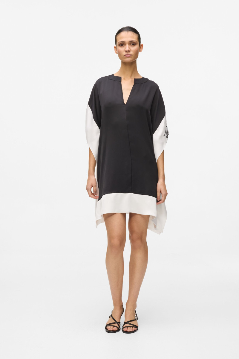 Šaty Karl Lagerfeld Signature Casual Dress White/Black