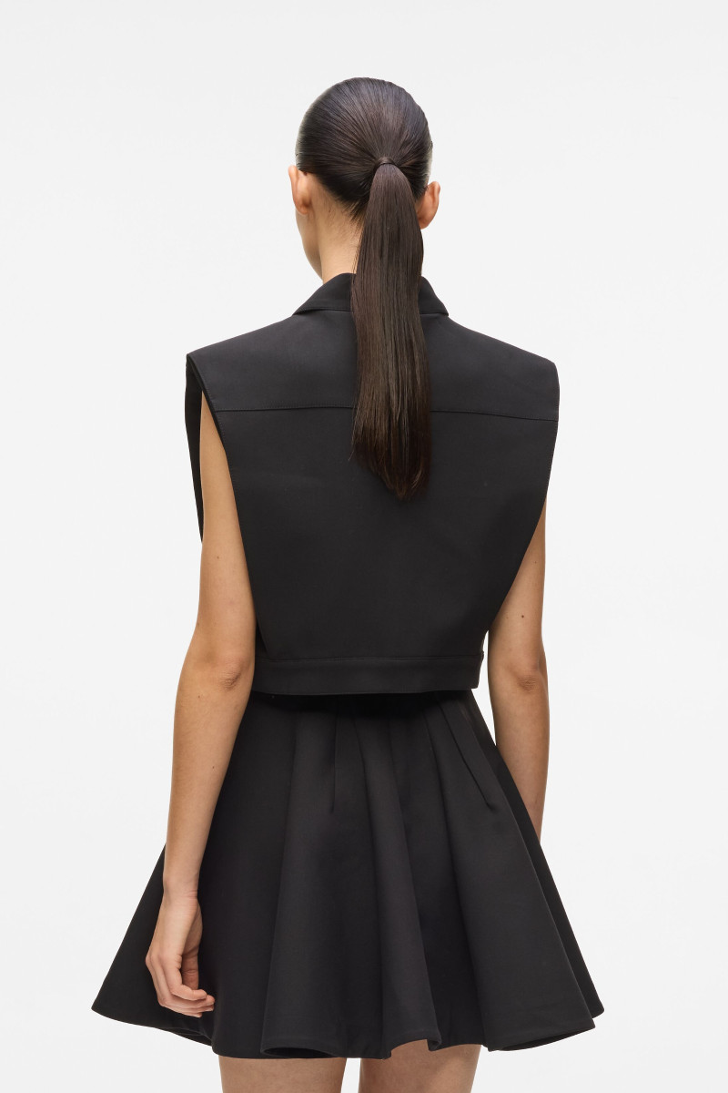Vesta Karl Lagerfeld Cropped Gilet Black