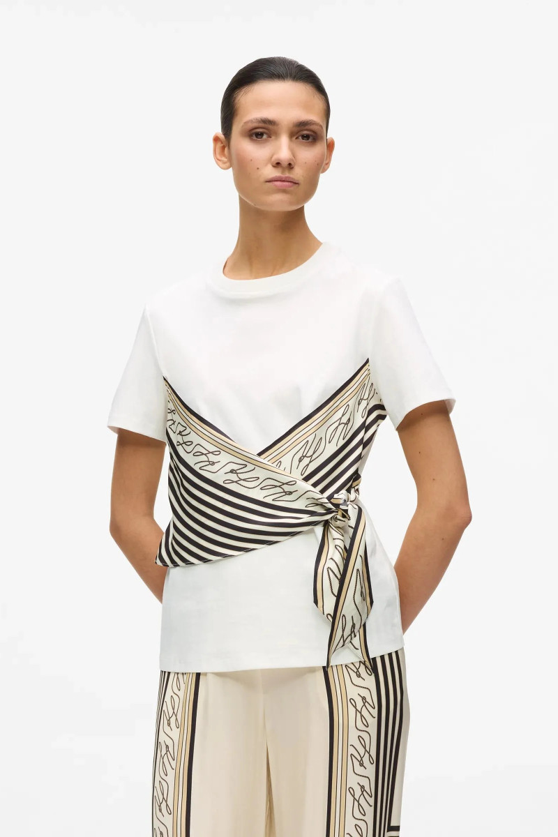 Tričko Karl Lagerfeld Scarf Print Detail T-Shirt Cannoli Cream