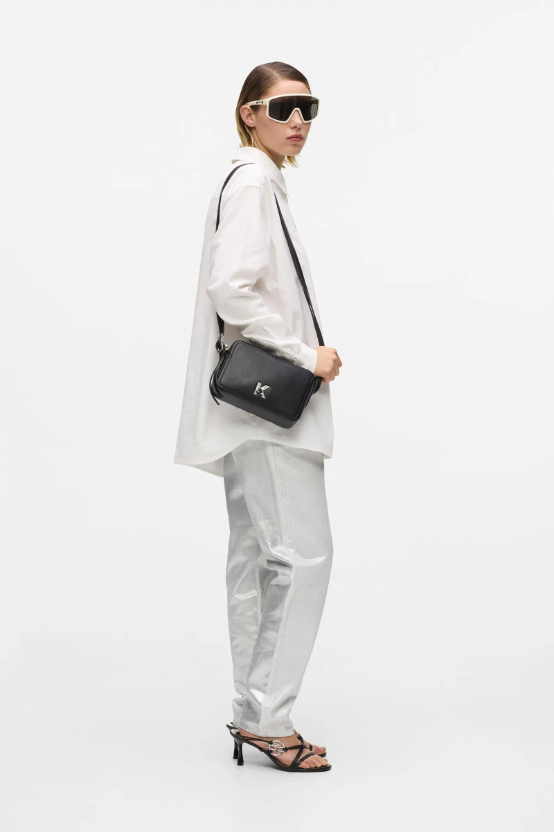 Kabelka Karl Lagerfeld Jeans Klj K Logo Camera Bag Black