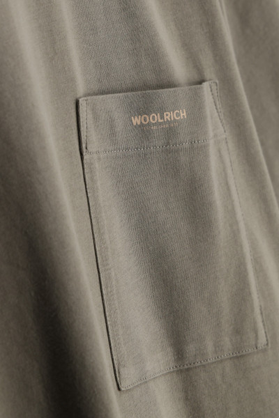 PÓLÓ WOOLRICH COTTON LOGO POCKET T-SHIRT - Kép 4