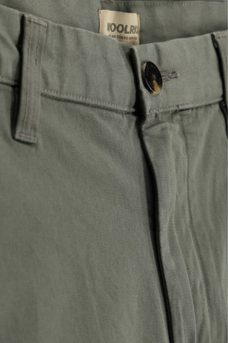Šortky Woolrich Cotton Twill Chino Short Smokey Olive